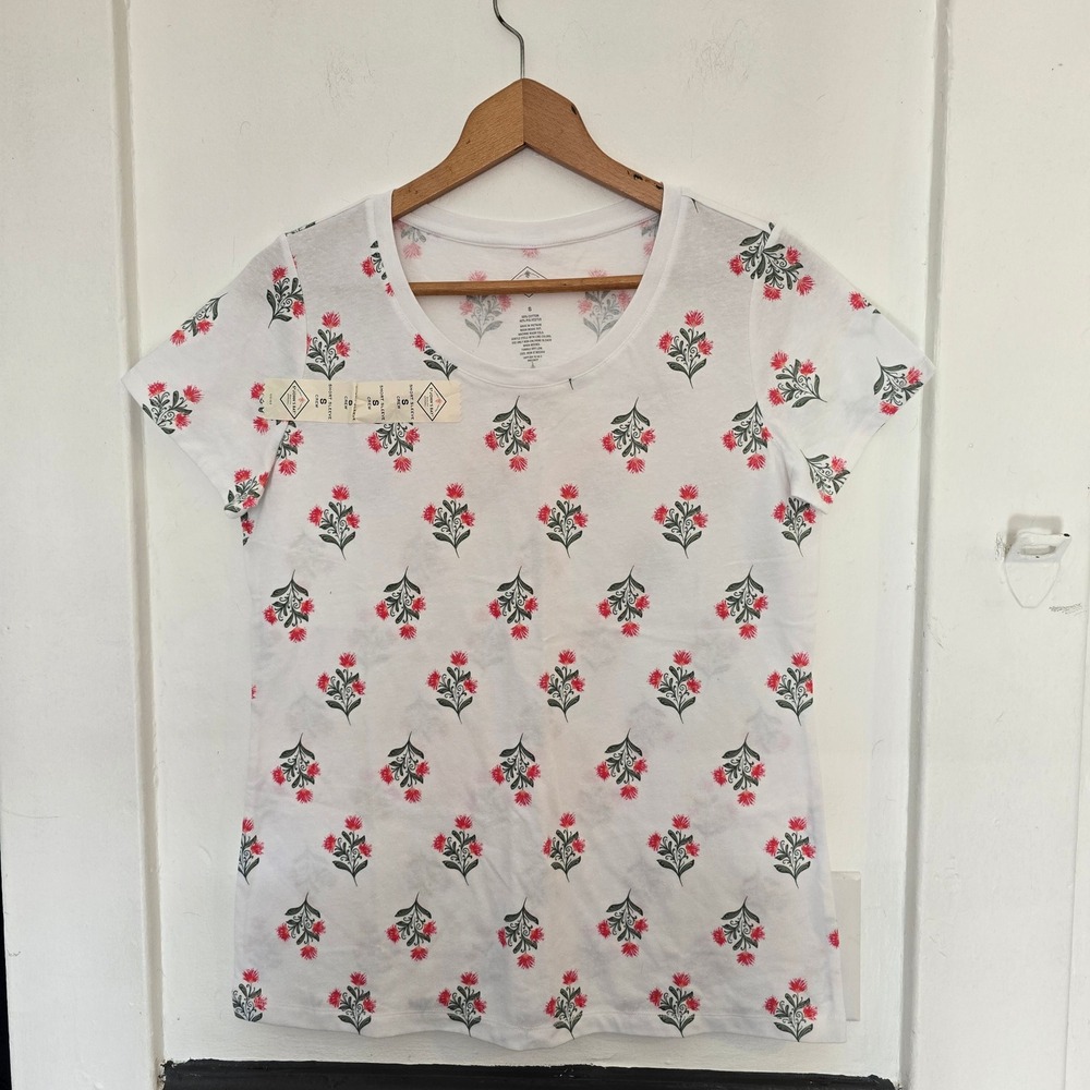 St. John's‎ Bay Floral Print Tee Size Small Cottagecore Casual Top NEW